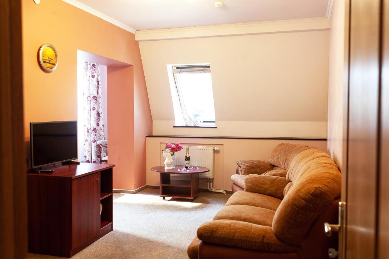 Gostinitsa "Elen" Hotel Shchuchyn Luaran gambar